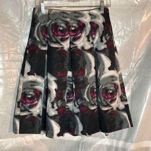 26-6 EXPRESS DESIGN STUDIO gray purple floral pleated a-line skirt 6